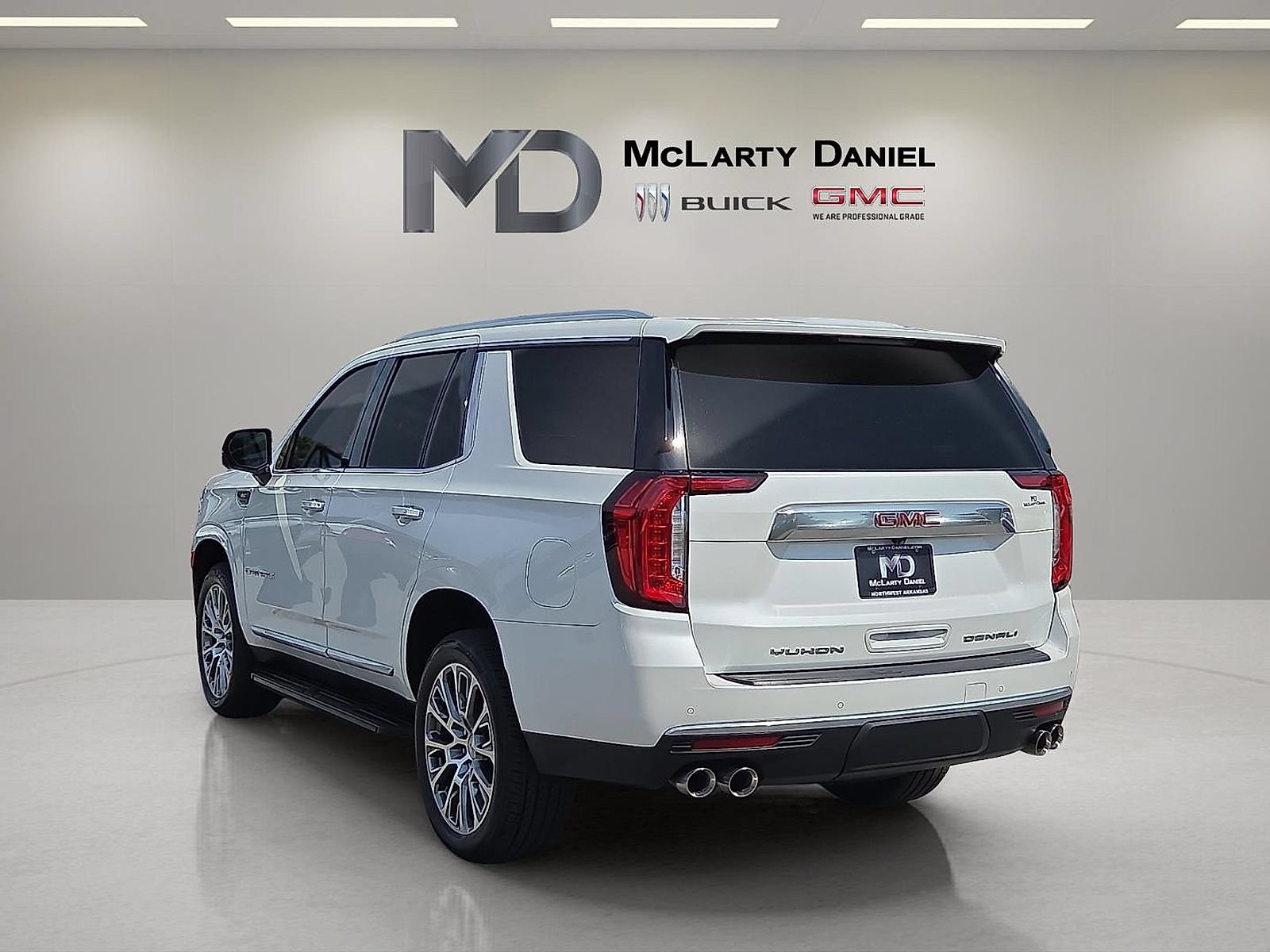 Certified 2024 GMC Yukon Denali AWD/4WD image 13