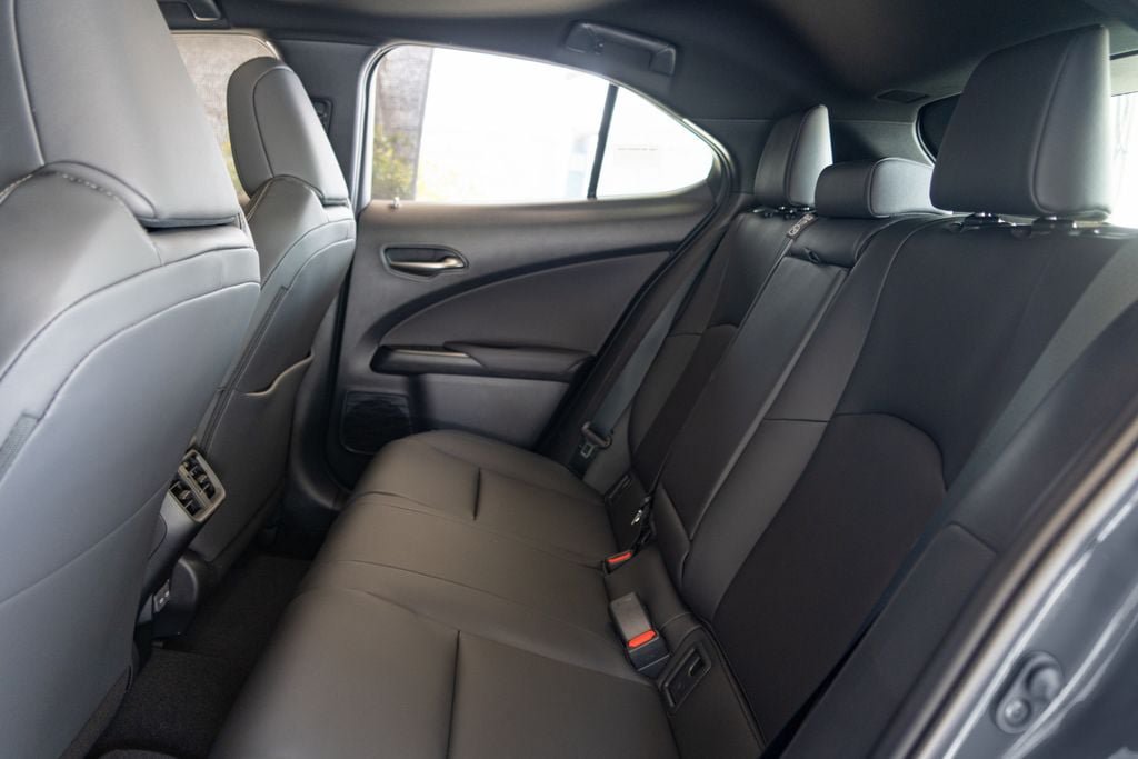 New 2026 Lexus UX 300h AWD image 17