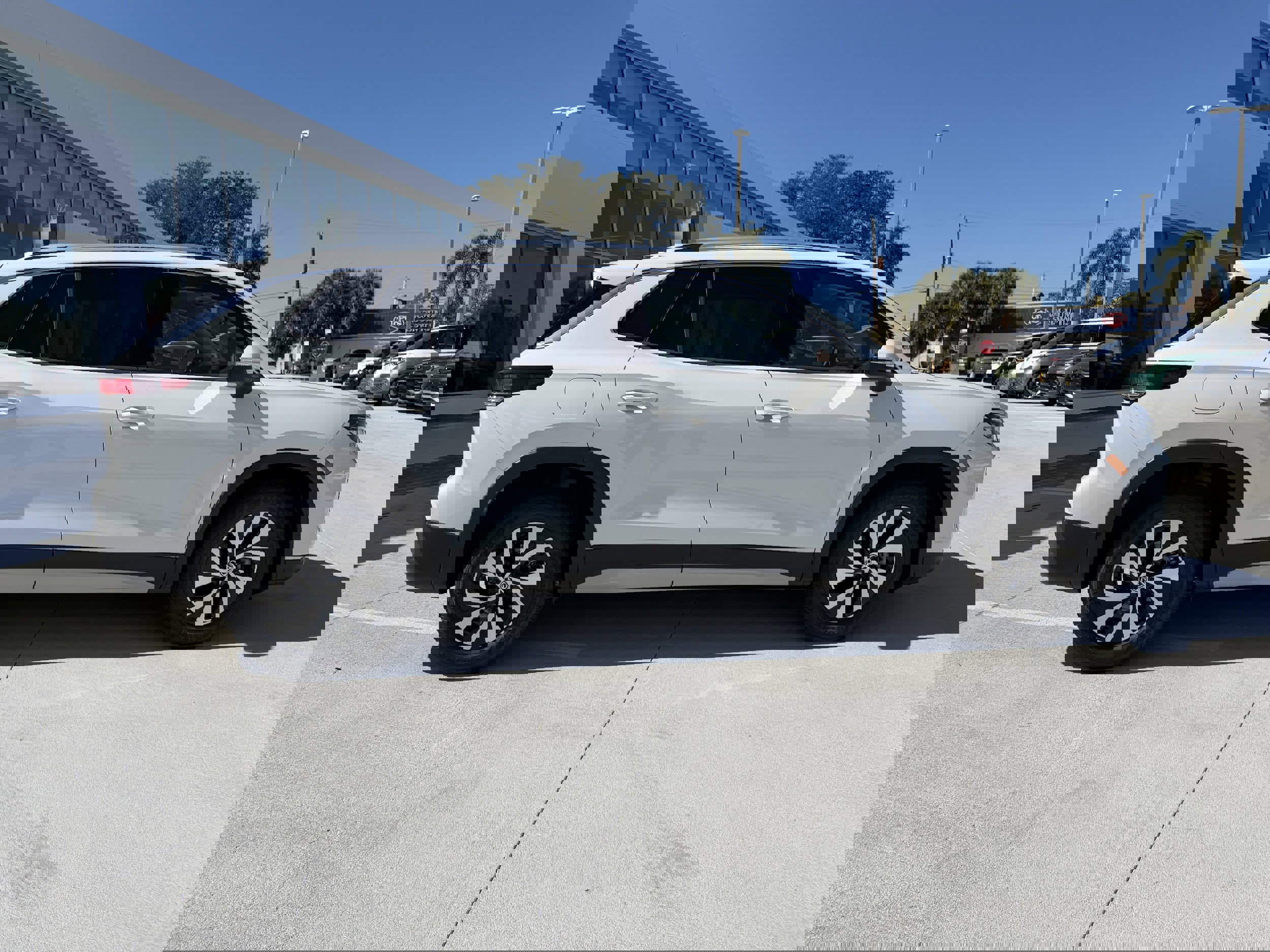 New 2025 Volkswagen Tiguan S image 2