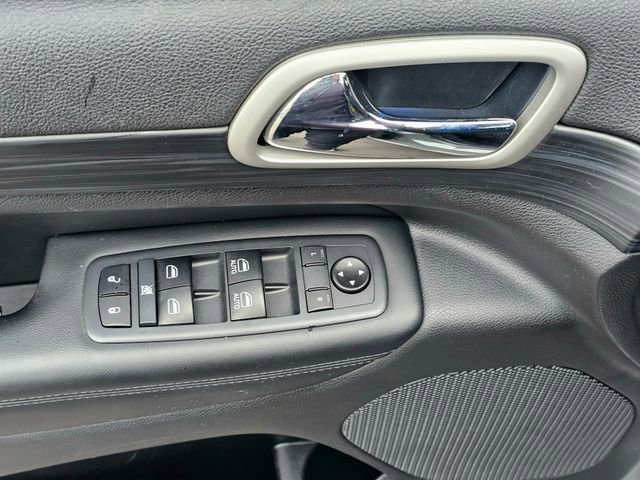 Used 2020 Jeep Grand Cherokee Altitude image 21