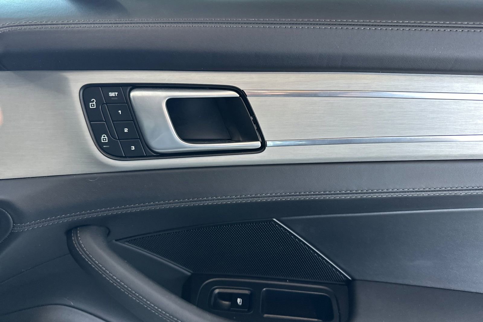 Certified 2022 Porsche Panamera Turbo S image 20