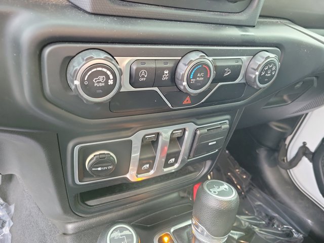 Used 2019 Jeep Wrangler Sport image 25