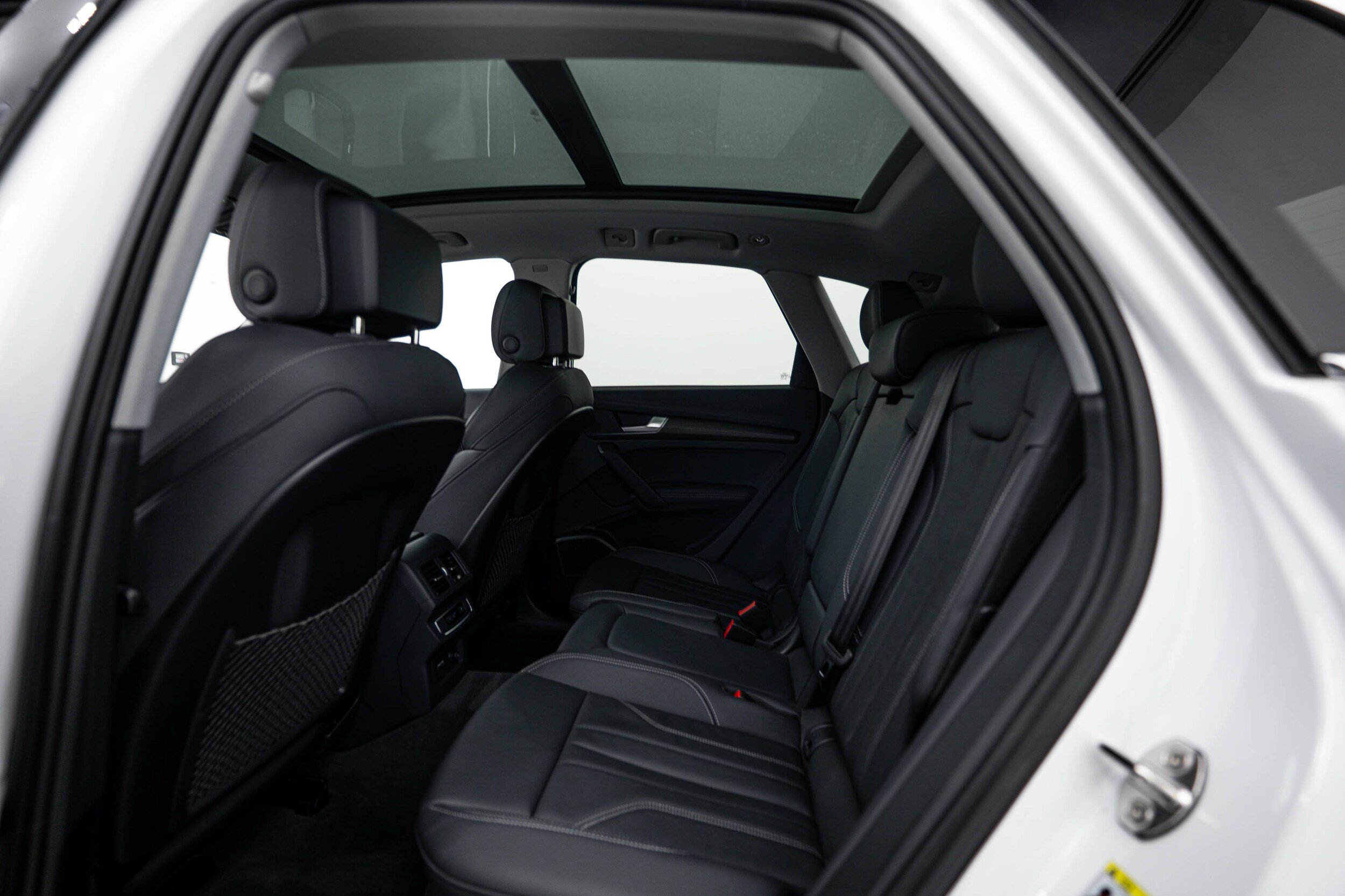 Certified 2025 Audi Q5 e Premium Plus w/ Premium Plus Package AWD/4WD image 18