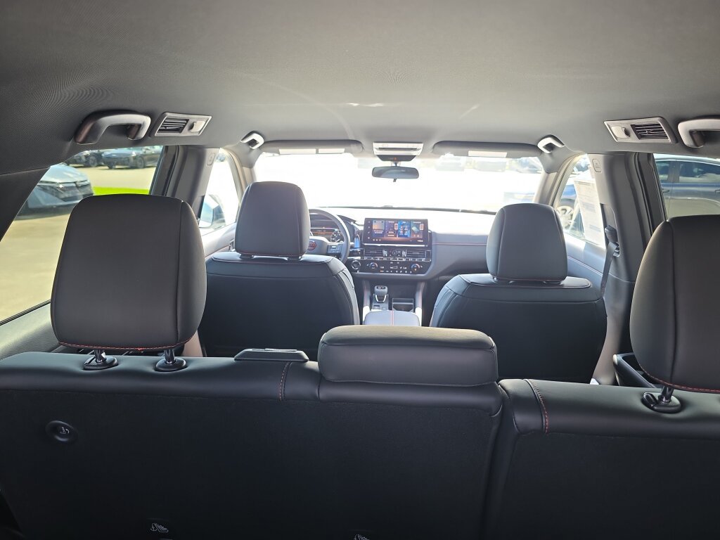 New 2026 Nissan Pathfinder Rock Creek AWD/4WD image 4