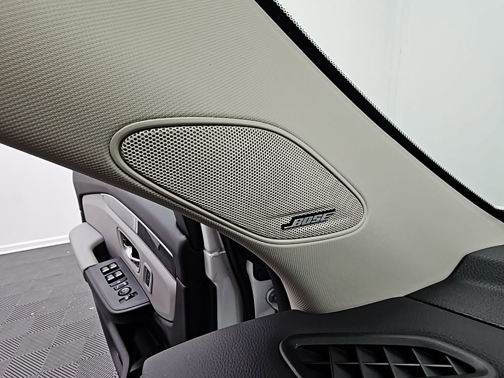 New 2025 Honda Pilot Touring image 29