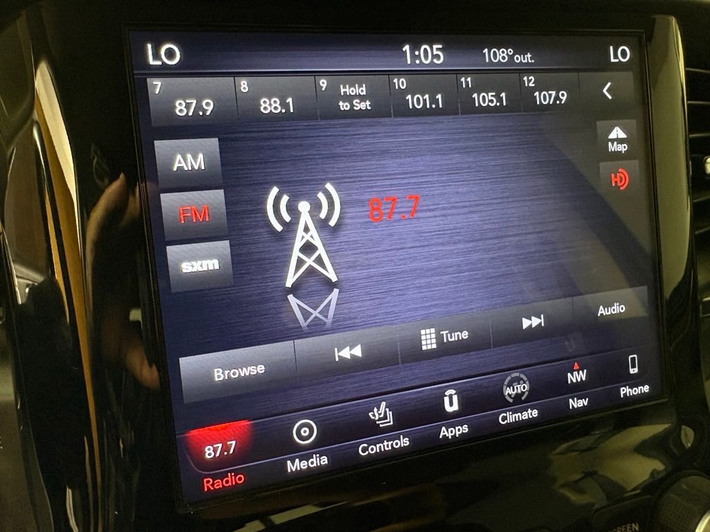 Used 2019 RAM 1500 Laramie AWD/4WD image 30