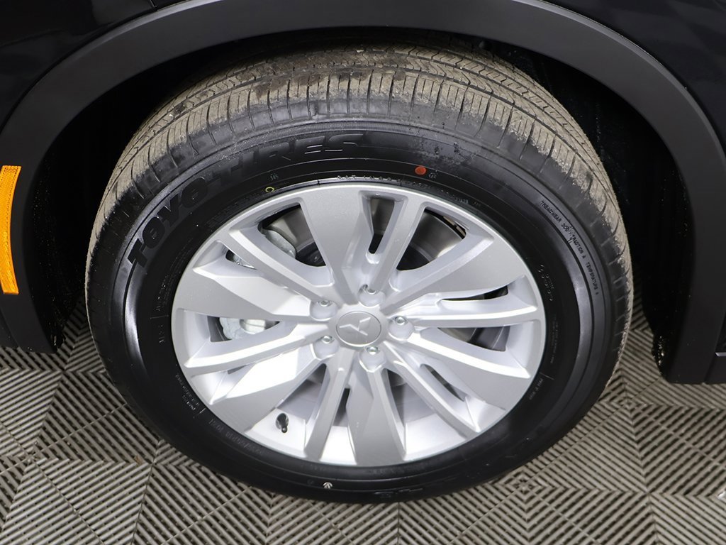 New 2026 Mitsubishi Outlander ES image 19