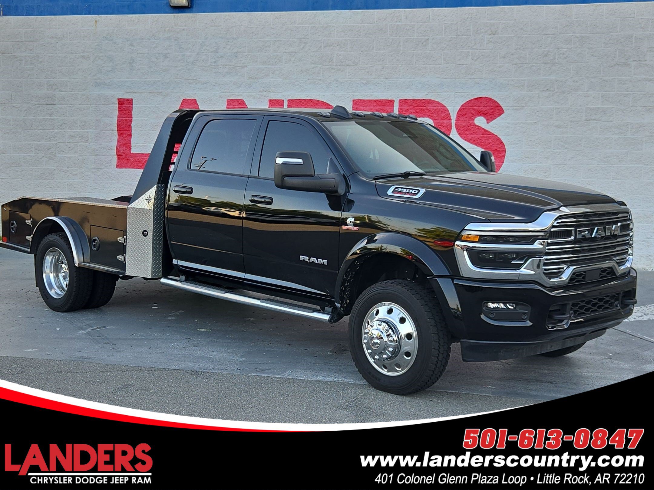 Used 2026 RAM 4500 4x4 Crew Cab DRW w/ Laramie Trim Package image 1