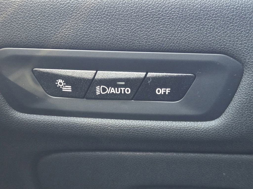 New 2026 BMW X5 xDrive40i w/ Climate Comfort Package image 24