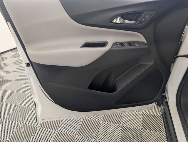 Used 2018 Chevrolet Equinox LS image 10