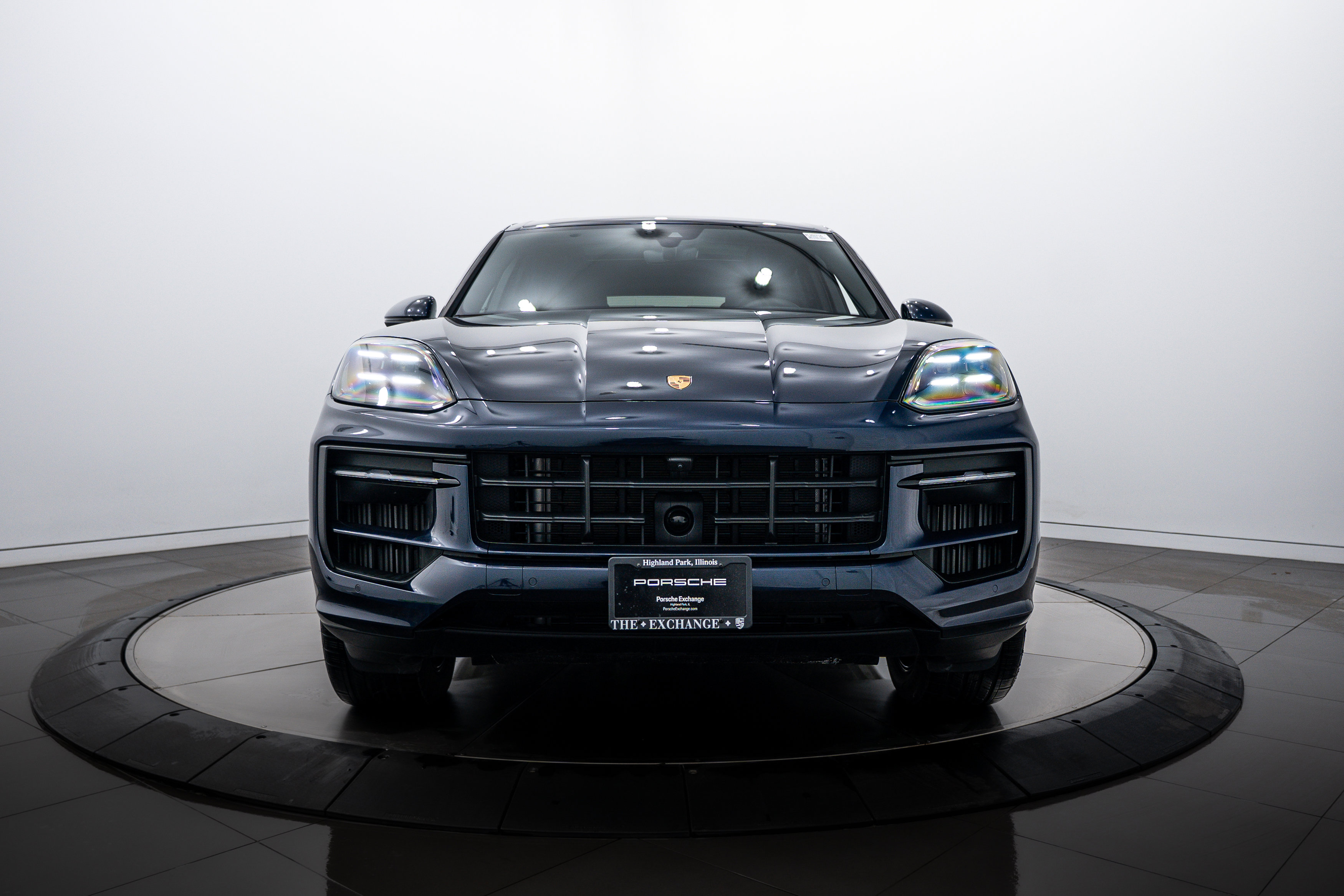 Certified 2025 Porsche Cayenne image 10