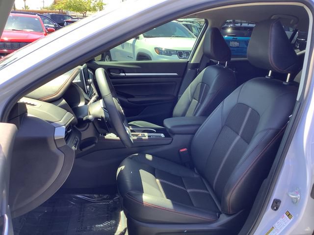 Used 2024 Nissan Altima 2.5 SR AWD/4WD image 8