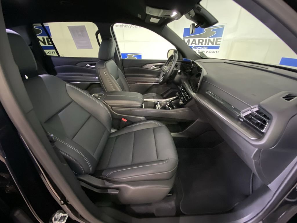 Used 2026 Chevrolet Traverse LT FWD image 33
