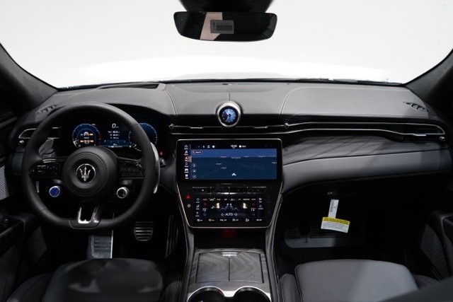 New 2025 Maserati Grecale Modena image 13