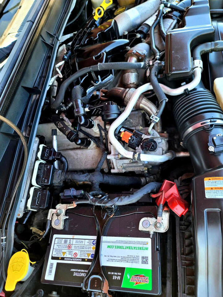 Used 2015 Ford F250 XLT w/ Snow Plow Prep Package image 23