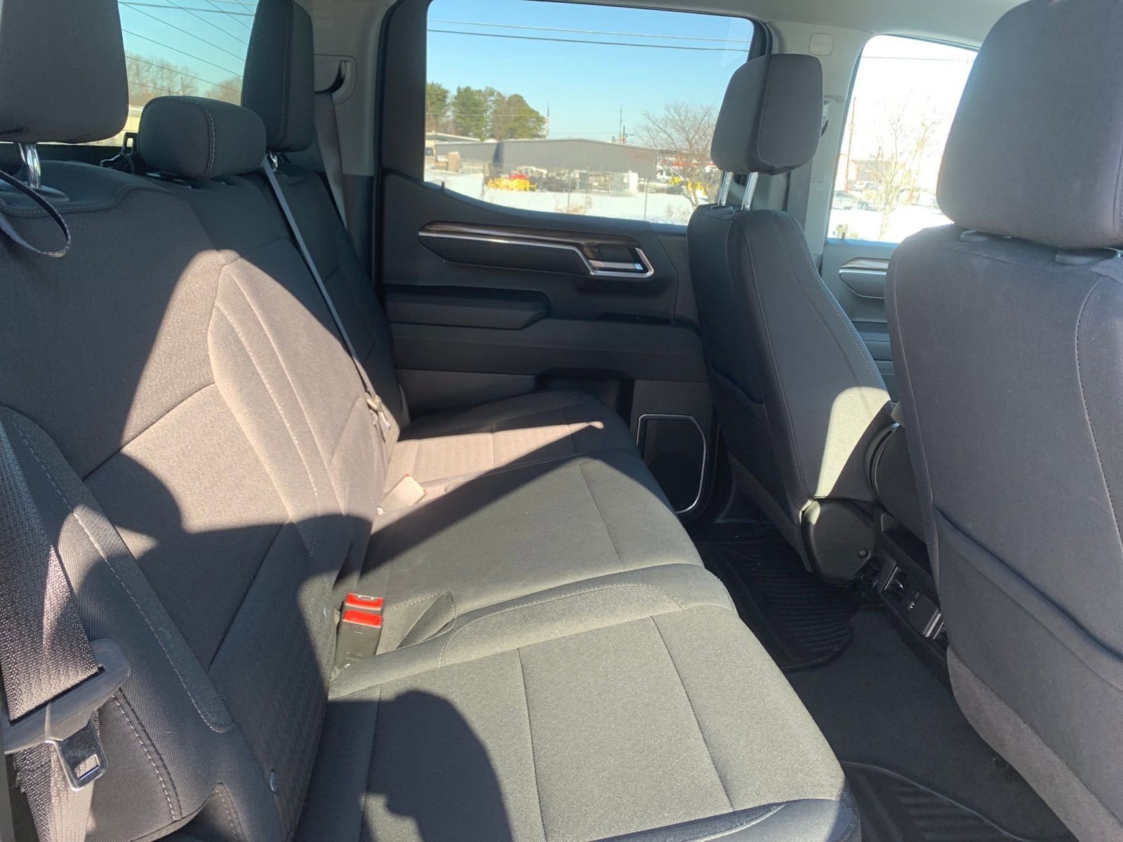 Used 2025 Chevrolet Silverado 1500 LT image 29