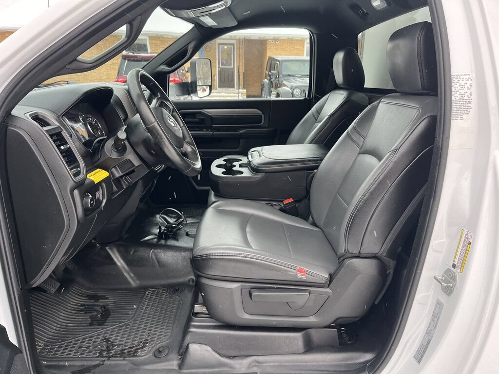 Used 2022 RAM 4500 Tradesman RWD image 41