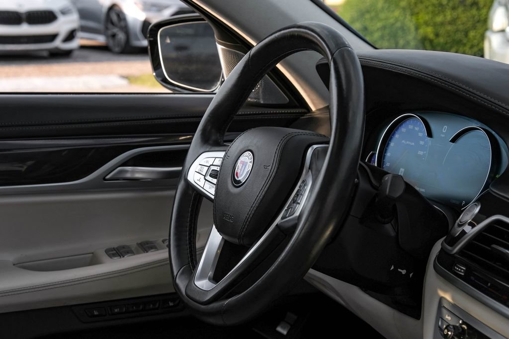 Used 2019 BMW ALPINA B7 xDrive w/ Luxury Rear Seating Package image 13