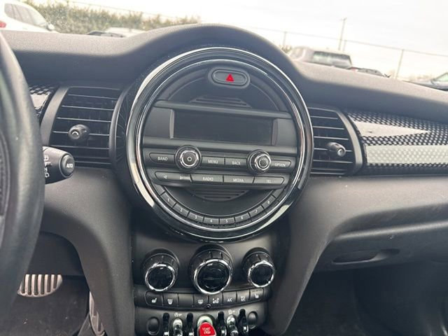 Used 2015 MINI Cooper S image 11