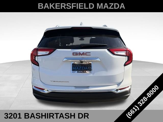 Used 2024 GMC Terrain SLT FWD image 4