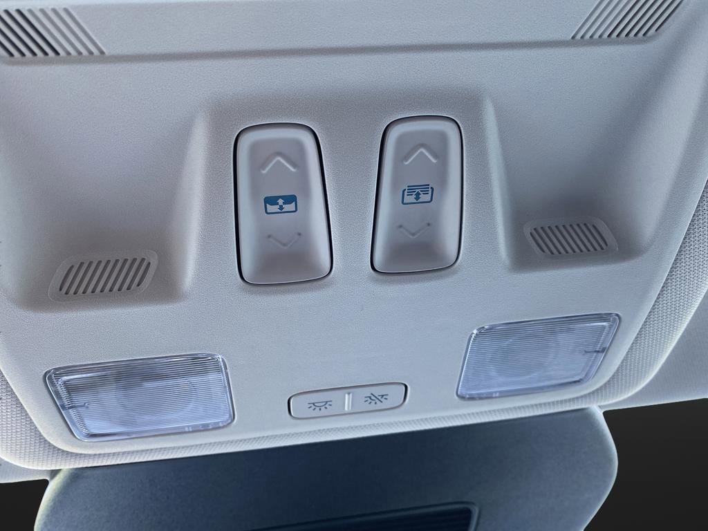 New 2025 Ford Escape Base w/ PHEV Premium Package image 32