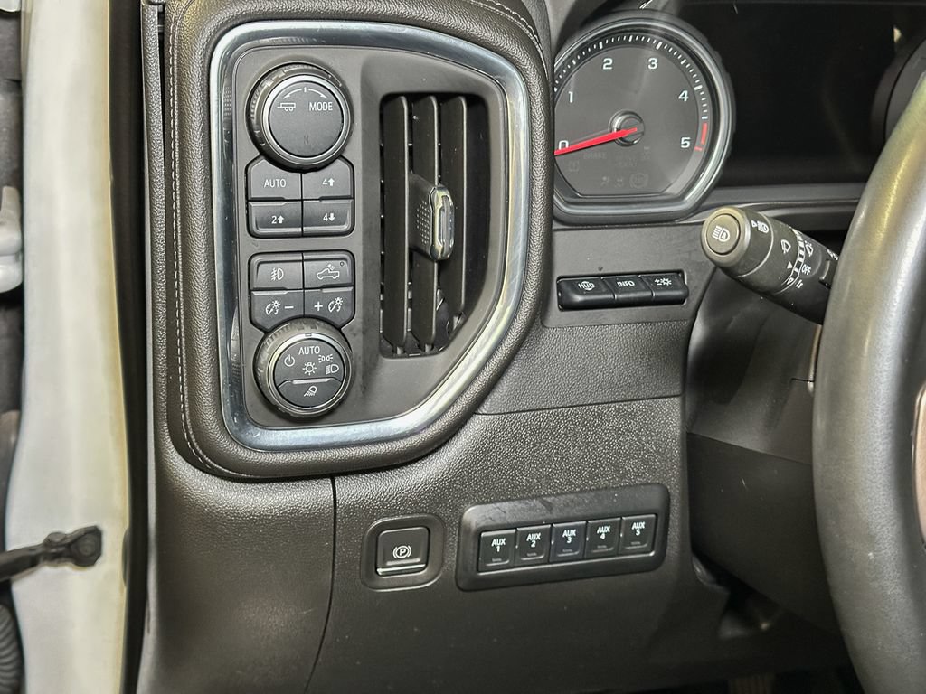 Used 2023 Chevrolet Silverado 2500 High Country AWD/4WD image 30