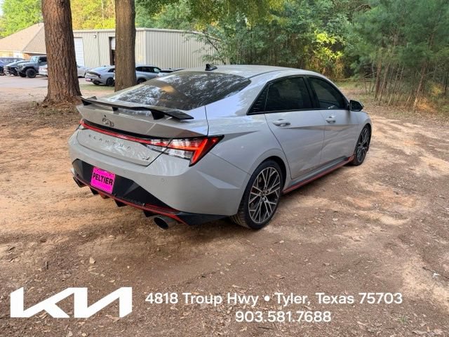 Used 2022 Hyundai Elantra N w/ Preferred Accessory Package FWD image 11