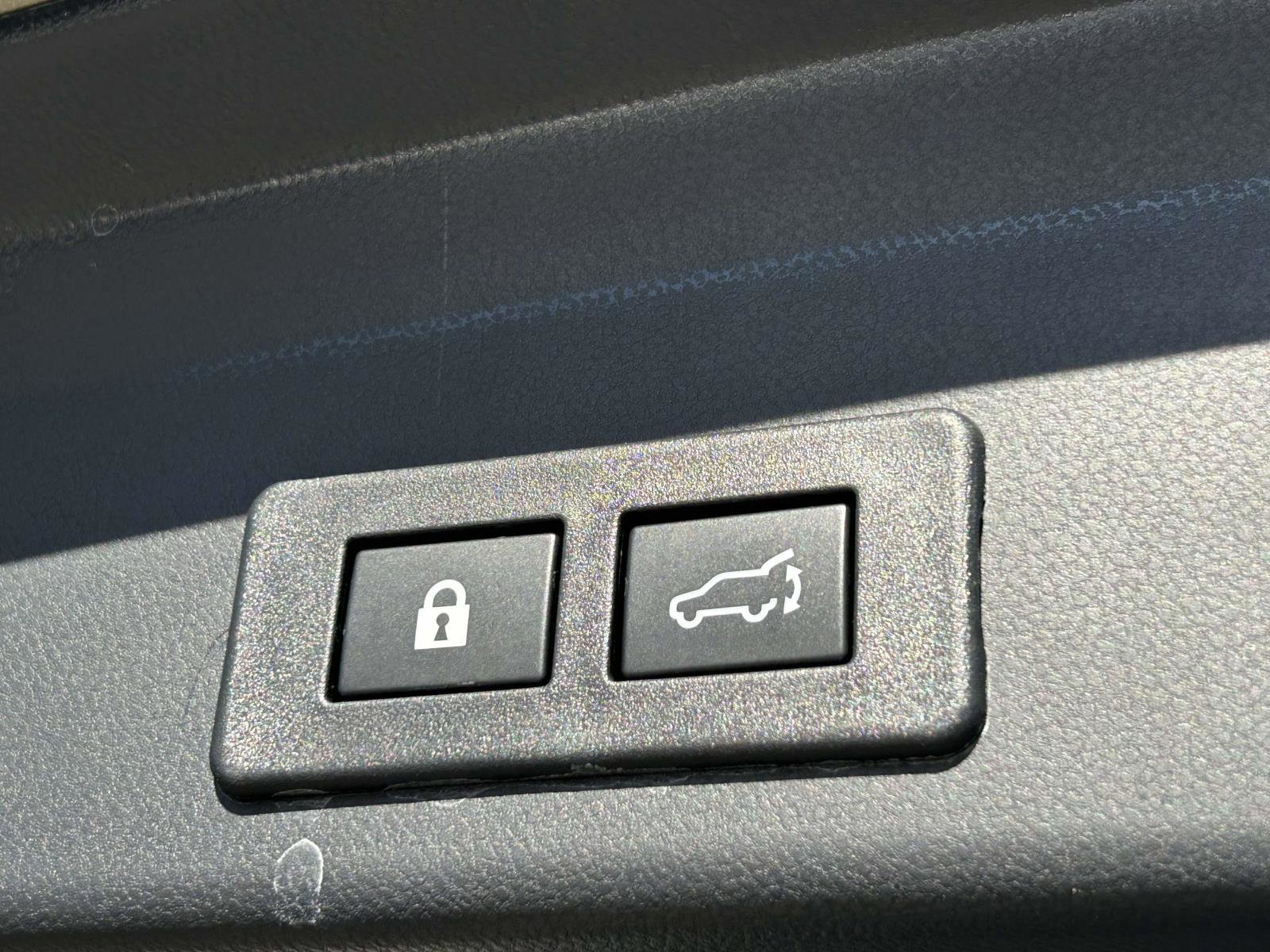 Used 2025 Subaru Ascent Bronze Edition image 19