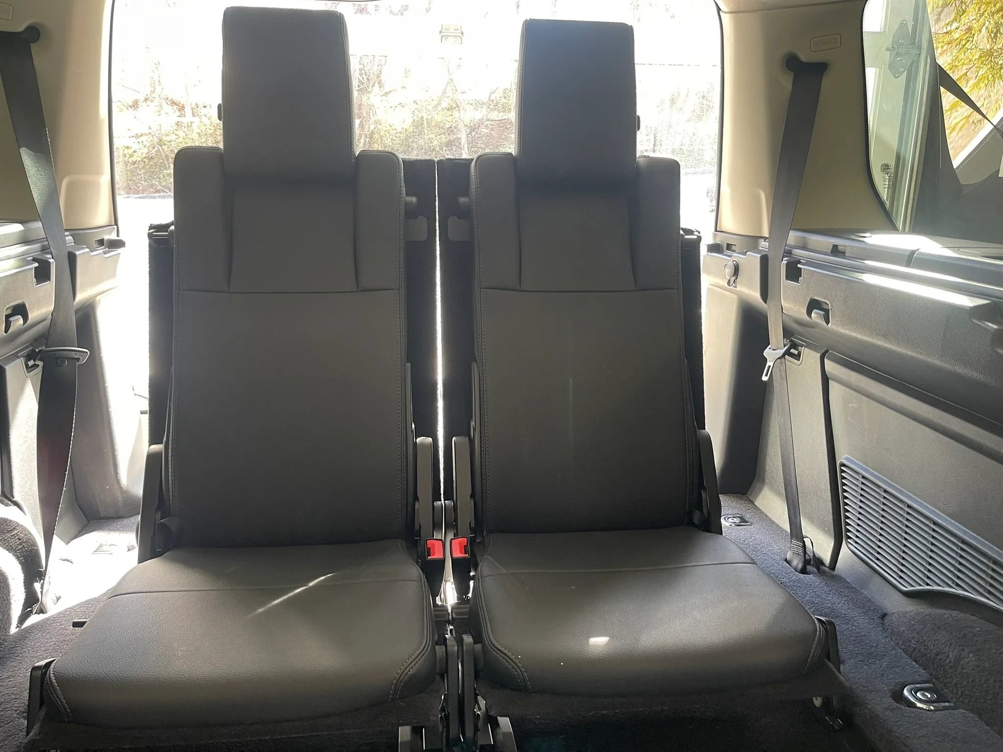 Used 2012 Land Rover LR4 HSE image 21