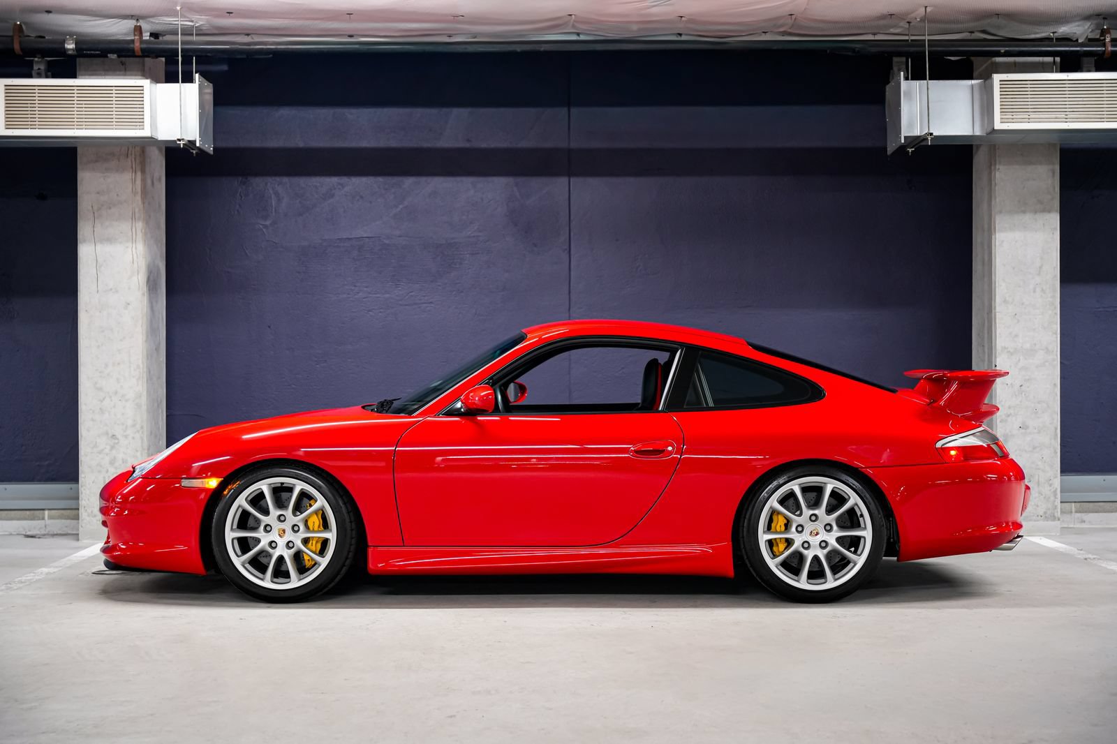Used 2004 Porsche 911 GT3 RWD image 7