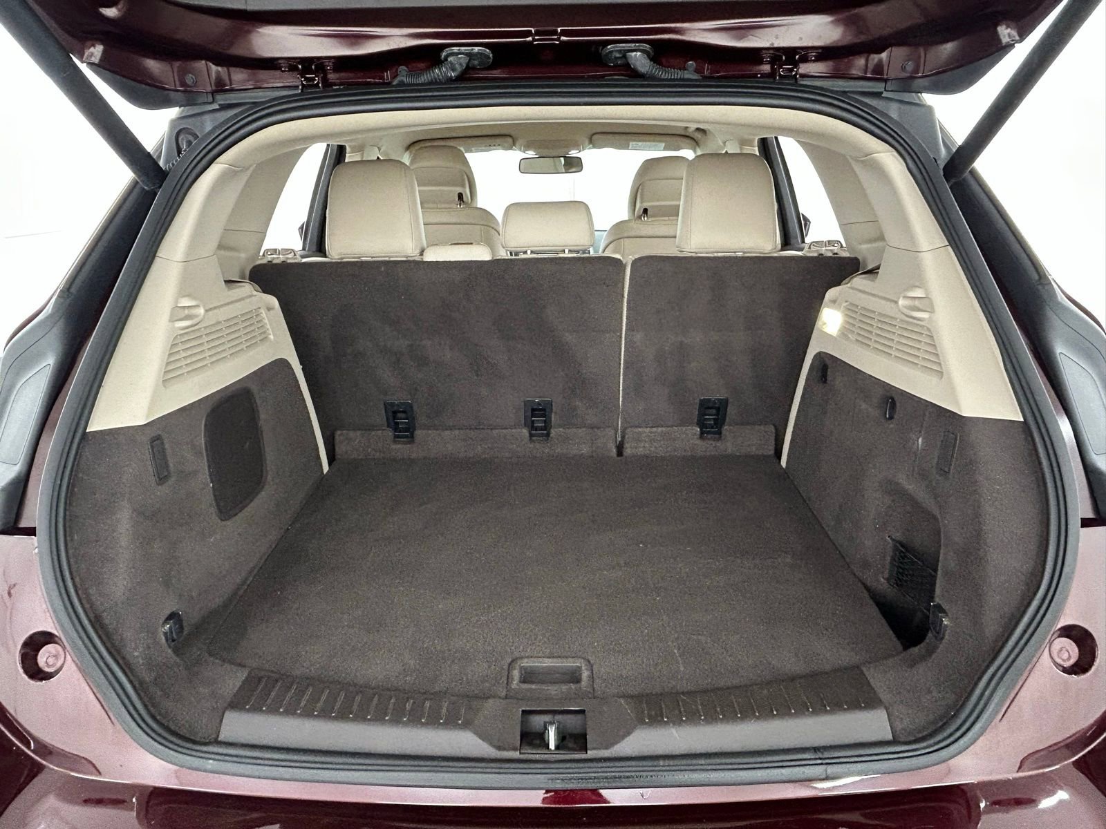 Used 2018 Lincoln MKC Select w/ Select Plus Package image 34