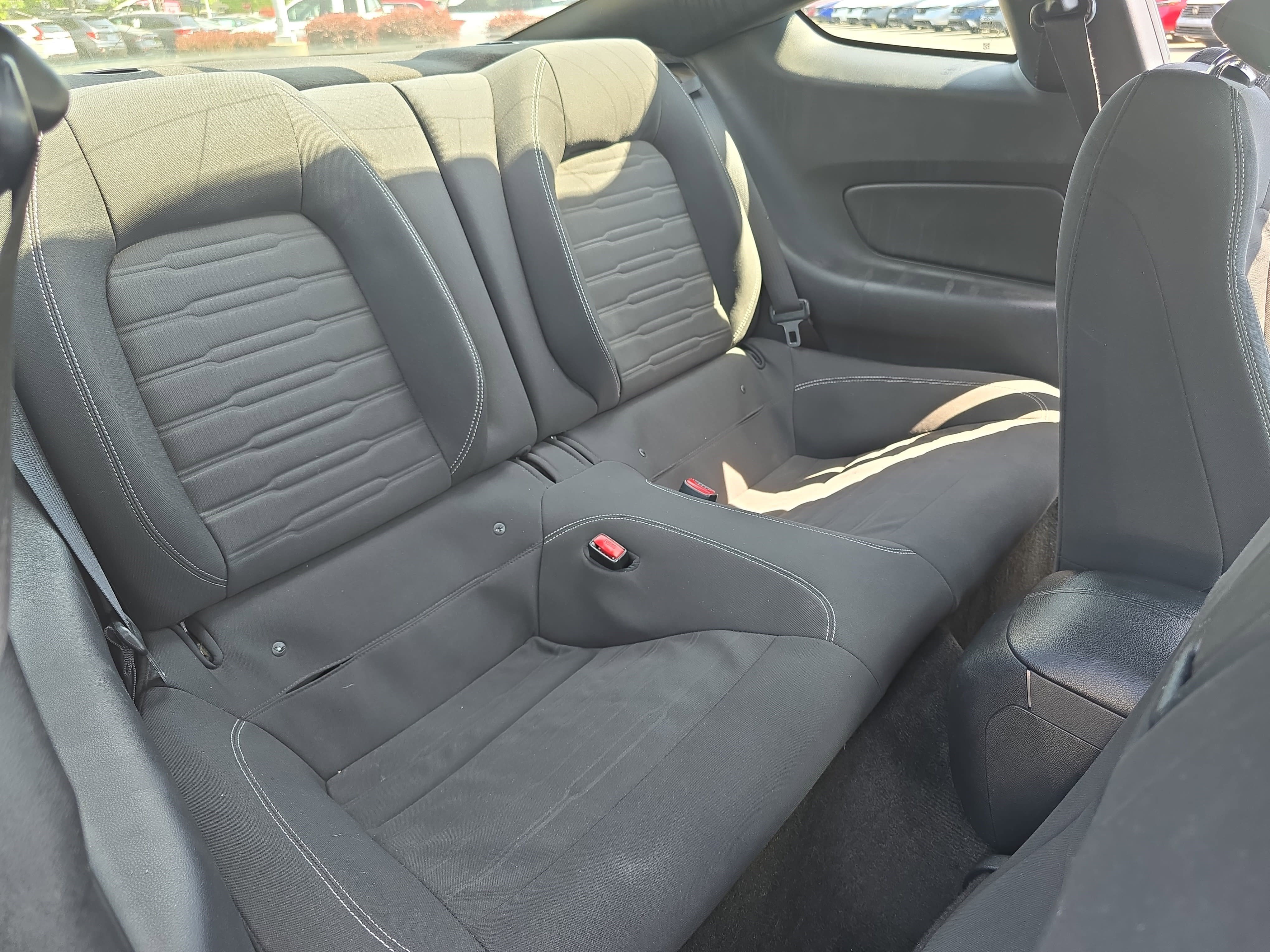 Used 2015 Ford Mustang GT RWD image 11