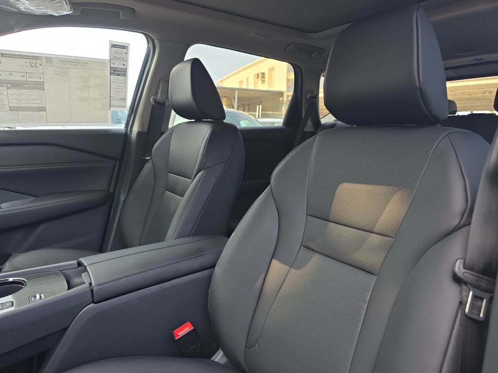 New 2026 Nissan Rogue Dark Armor FWD image 25