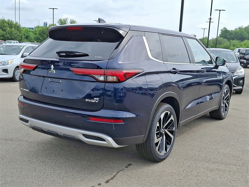 New 2025 Mitsubishi Outlander SE image 4