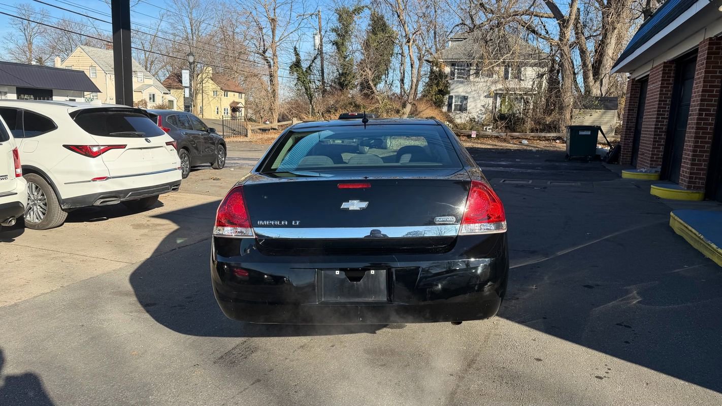 Used 2009 Chevrolet Impala LT FWD image 4