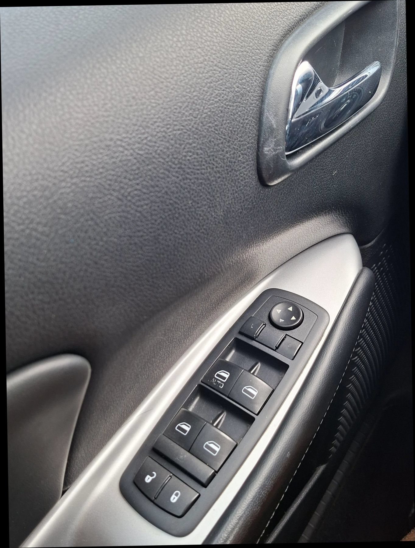 Used 2016 Dodge Journey SE w/ Flexible Seating Group FWD image 25