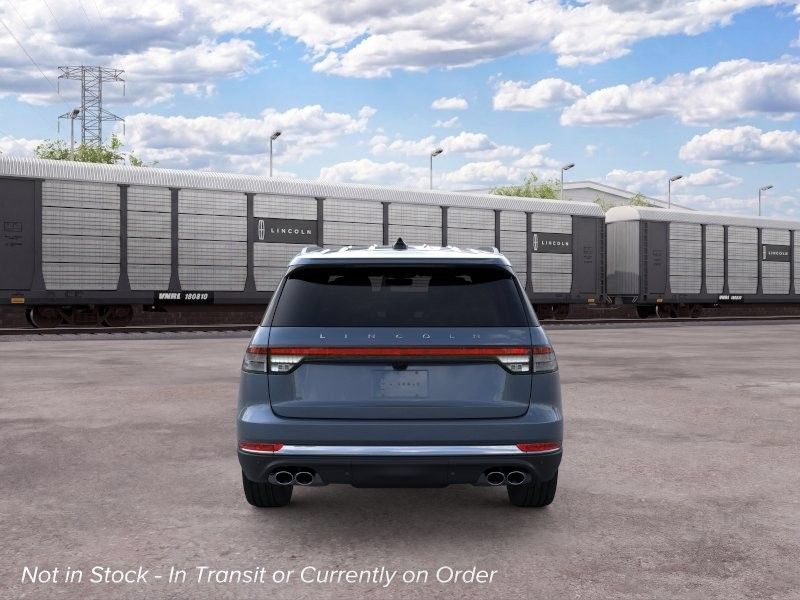 New 2026 Lincoln Aviator 2WD image 3