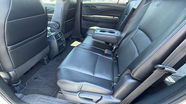 Used 2023 Honda Passport EX-L image 16