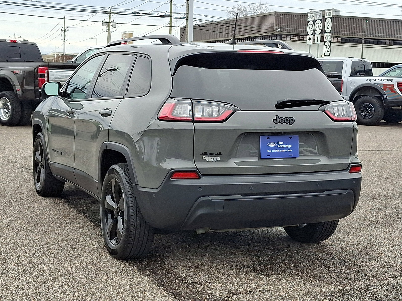 Used 2023 Jeep Cherokee Altitude Lux w/ Lux Elite Package image 7
