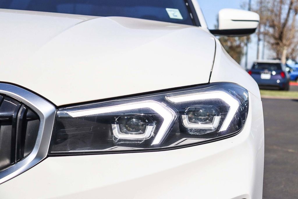 Certified 2023 BMW 330i Sedan w/ Driving Assistance Package image 9