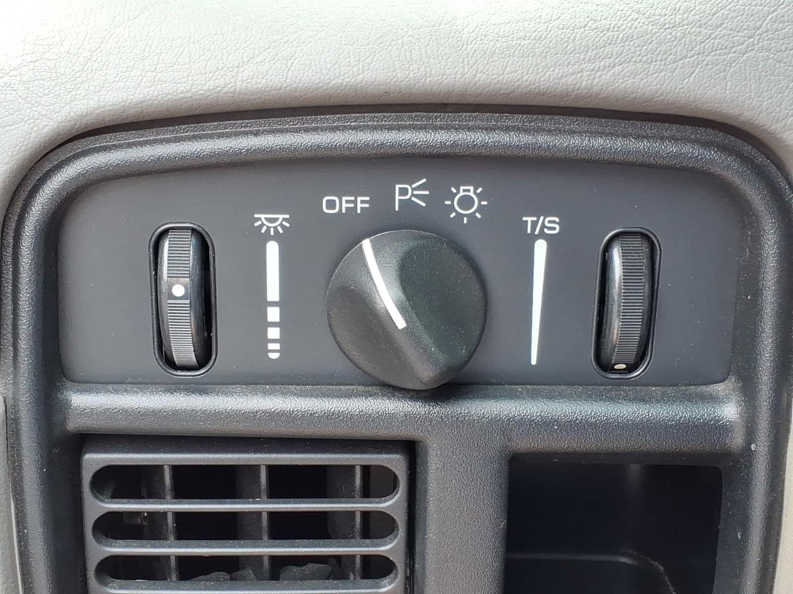 Used 1996 Chevrolet Impala SS RWD image 14