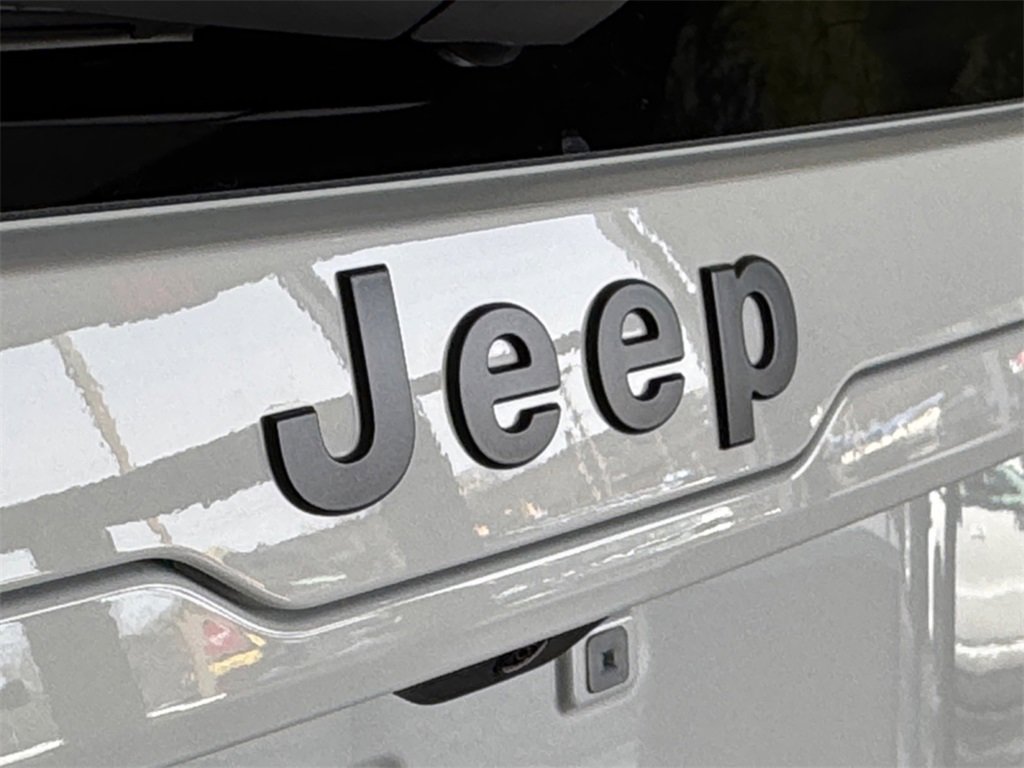 New 2026 Jeep Cherokee Limited image 34