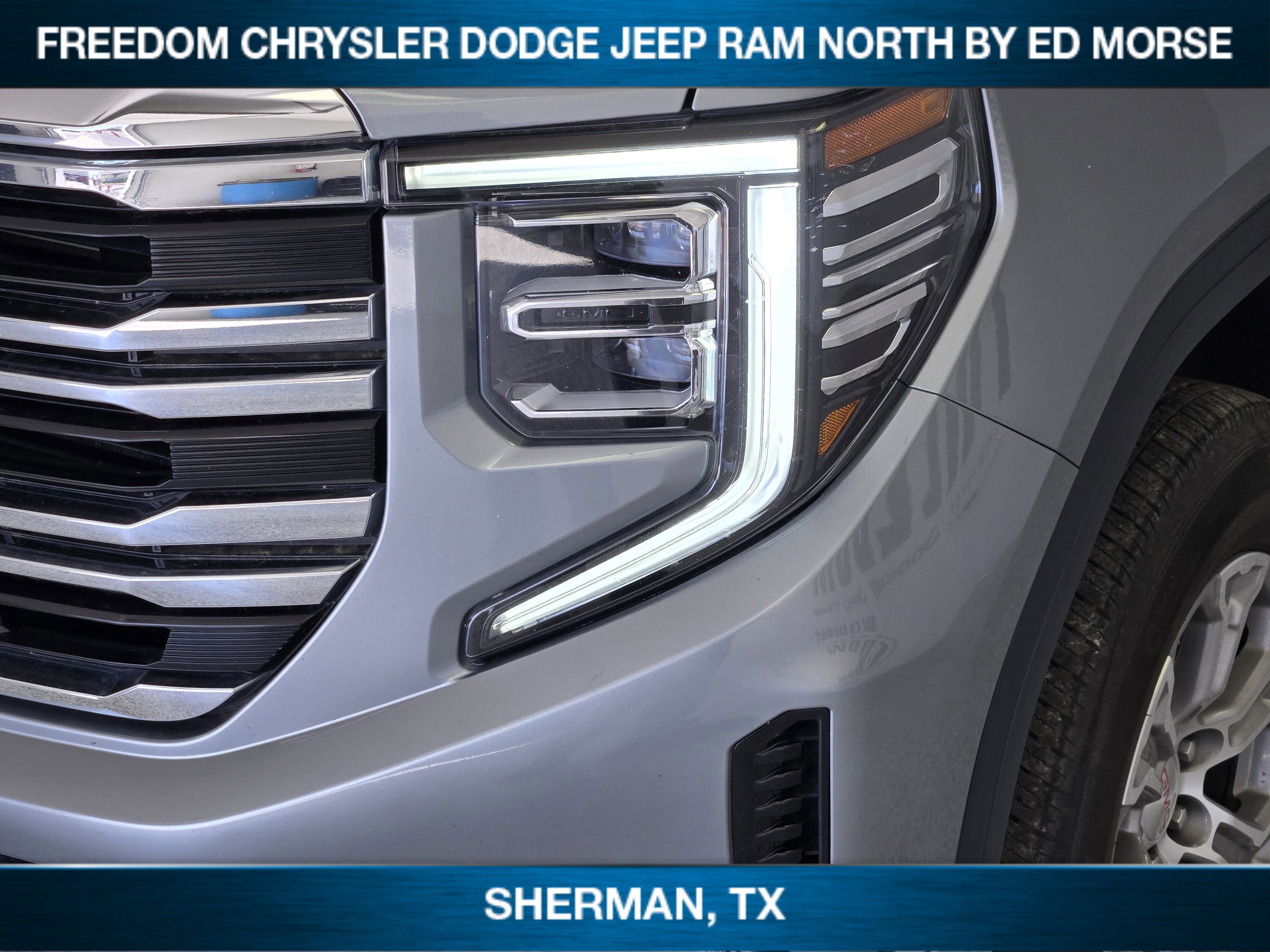 Used 2025 GMC Sierra 1500 SLT AWD/4WD image 5