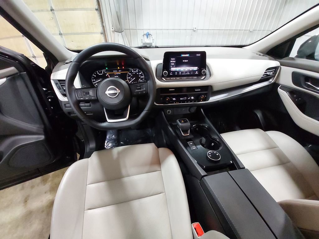 Certified 2023 Nissan Rogue SV w/ SV Premium B Package image 16