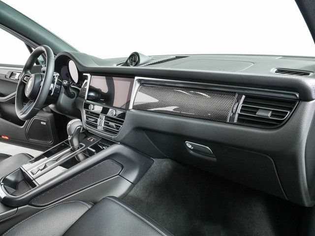 Certified 2023 Porsche Macan Turbo AWD/4WD image 26
