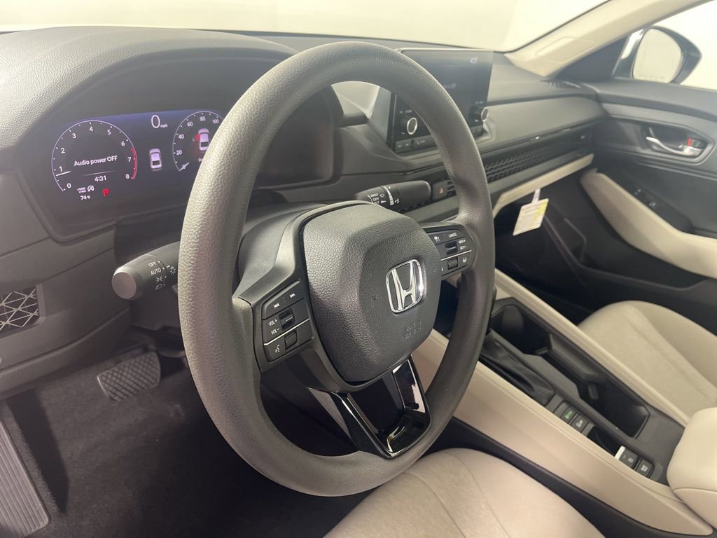 Used 2025 Honda Accord LX image 24