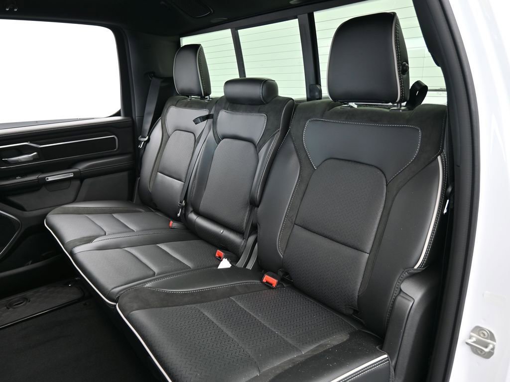 Used 2025 RAM 1500 Laramie image 36