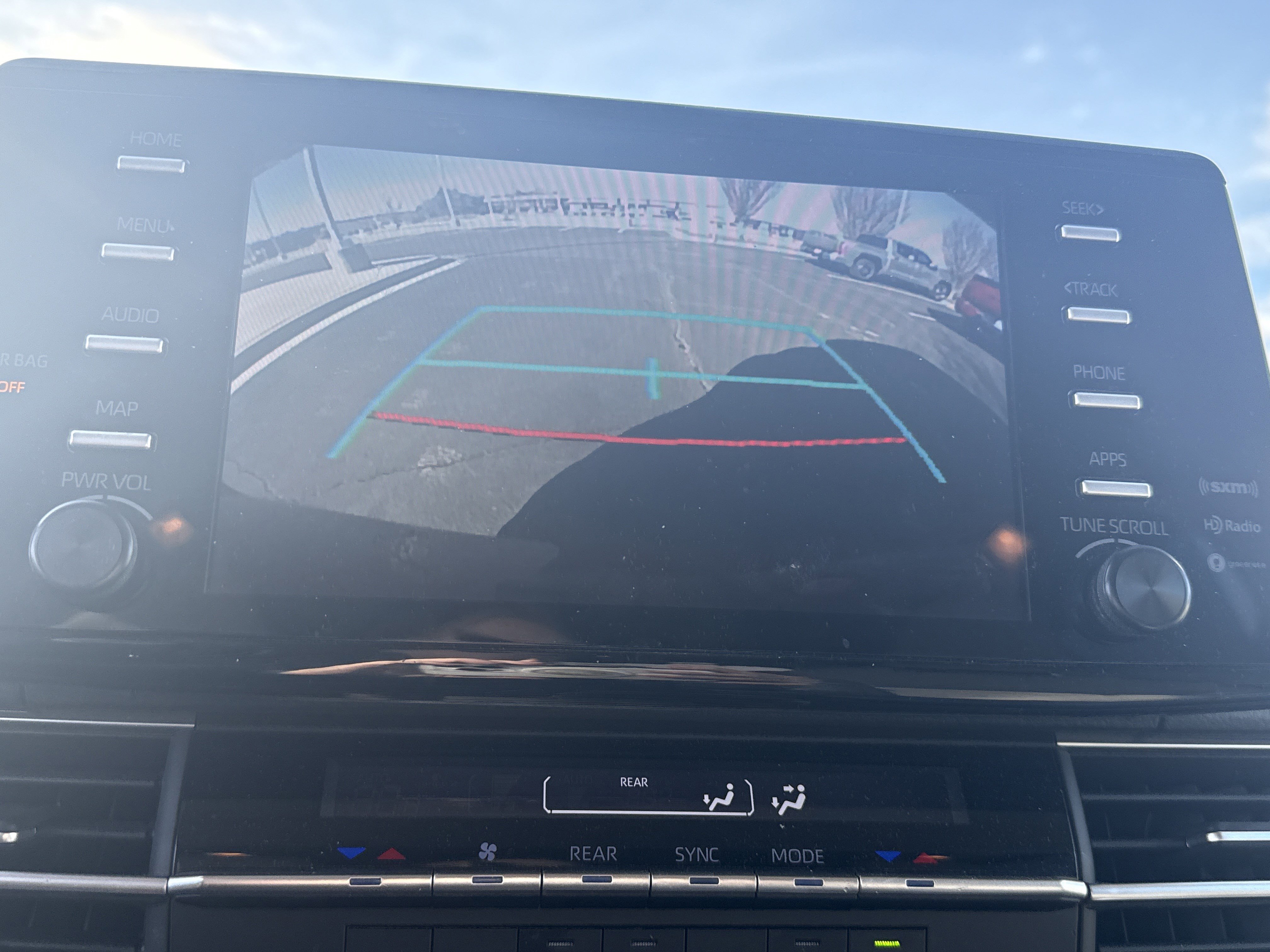 Used 2022 Toyota Sienna LE image 23