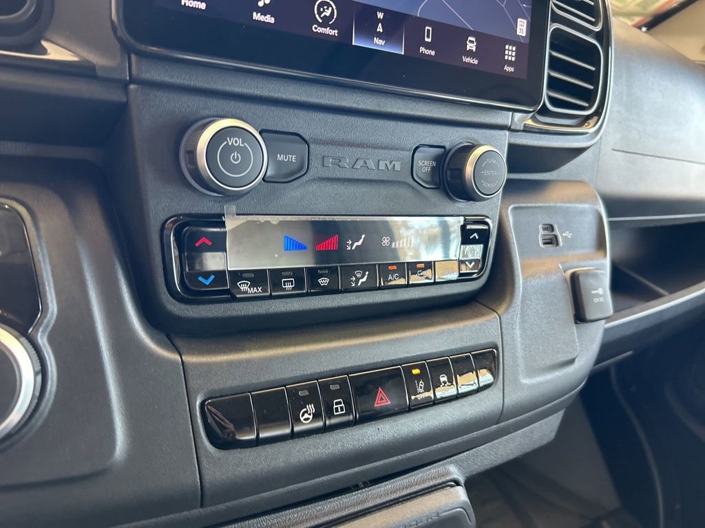 Used 2024 RAM ProMaster 3500 w/ Delivery Van Package image 41