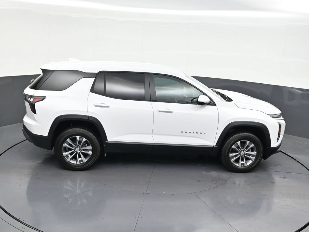 Used 2026 Chevrolet Equinox LT w/ Safety and Technology Package FWD image 20